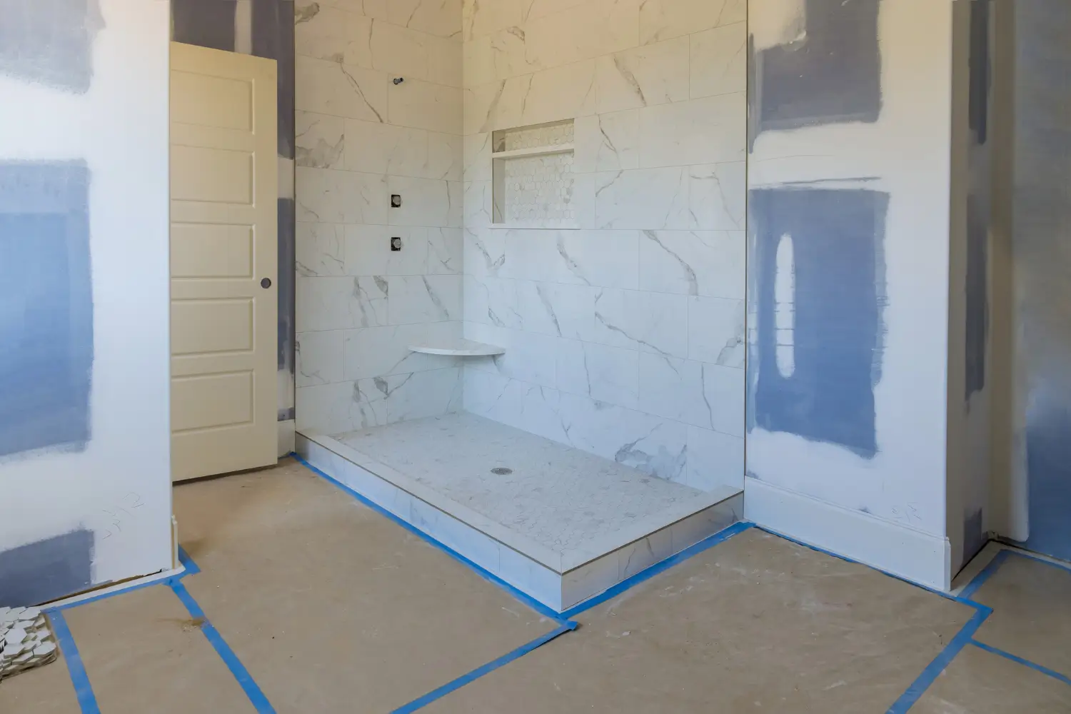 Bagno da ristrutturare in appartamento a Roma