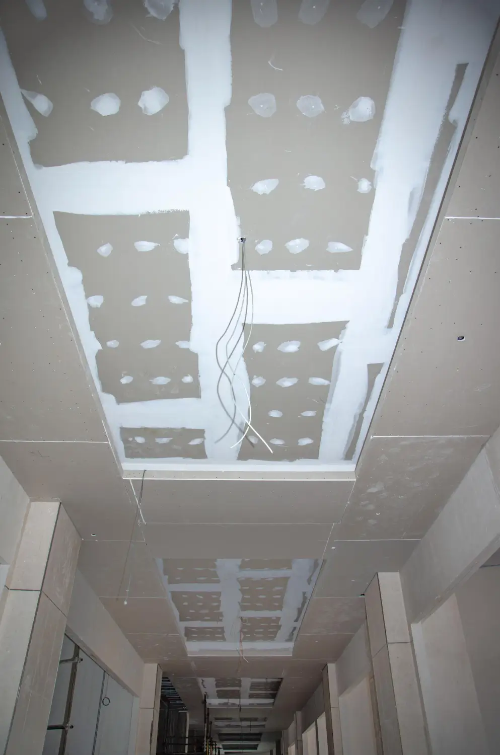 Controsoffitto in cartongesso con illuminazione integrata